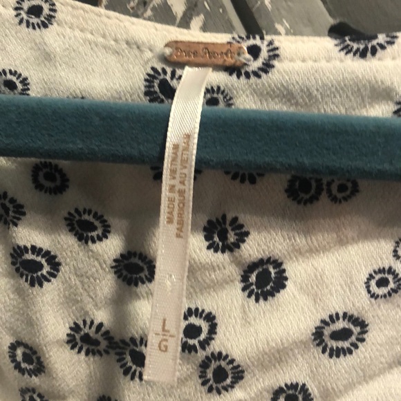 Free people bell sleeved crop top - Picture 2 of 3